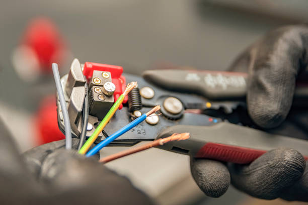 Best Affordable Emergency Electrician  in Warren, PA